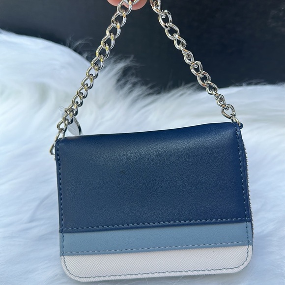 New GUESS Women’s Blue Wallet - Picture 3 of 8